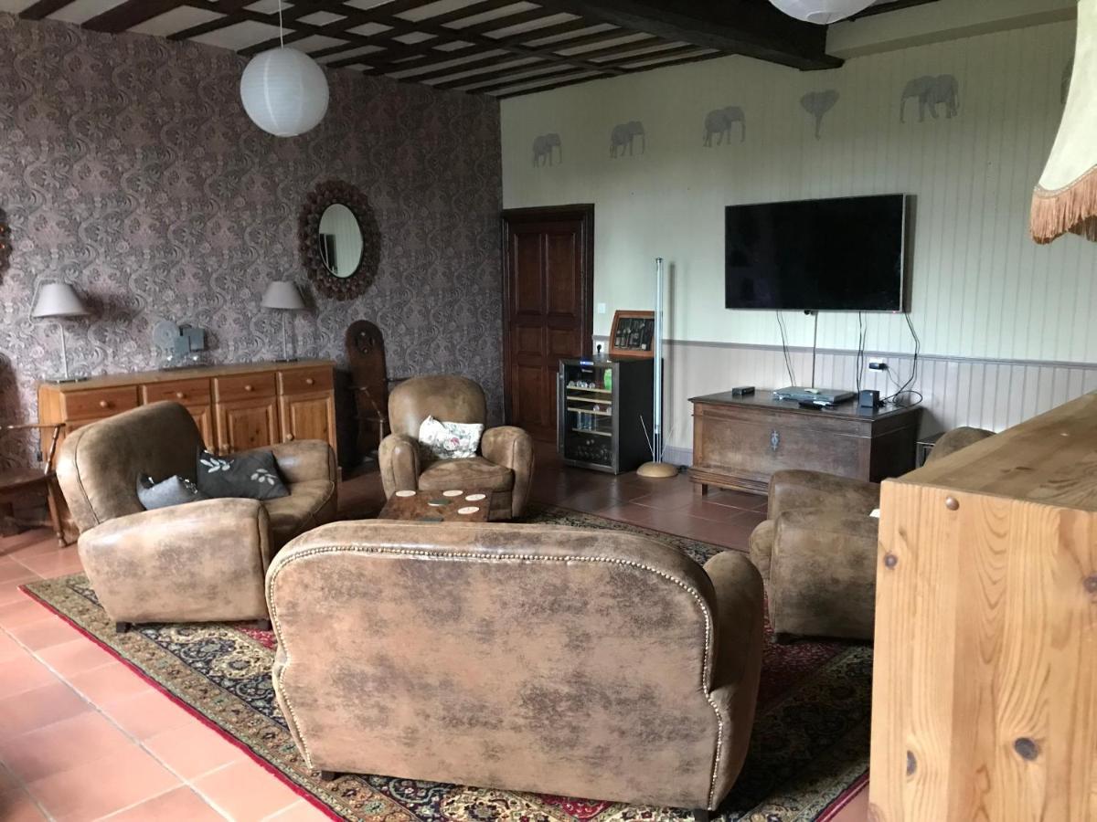 Bed and Breakfast Le Logis Des Quatre Puits Neuvicq-Montguyon Zewnętrze zdjęcie