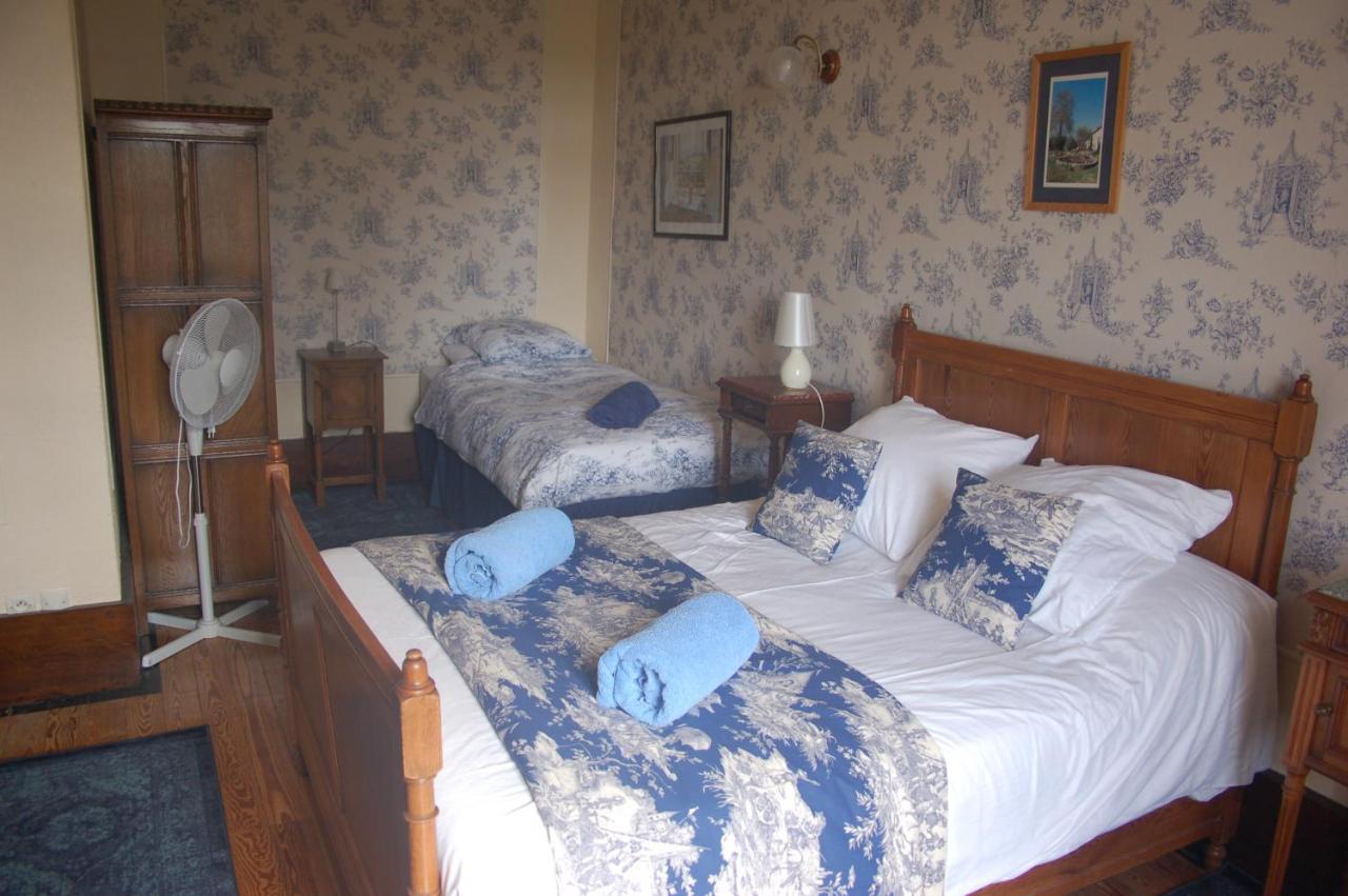 Bed and Breakfast Le Logis Des Quatre Puits Neuvicq-Montguyon Zewnętrze zdjęcie