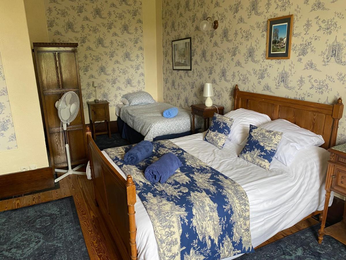 Bed and Breakfast Le Logis Des Quatre Puits Neuvicq-Montguyon Zewnętrze zdjęcie